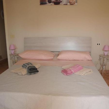 La Marinella Hotell Tonfano Exteriör bild