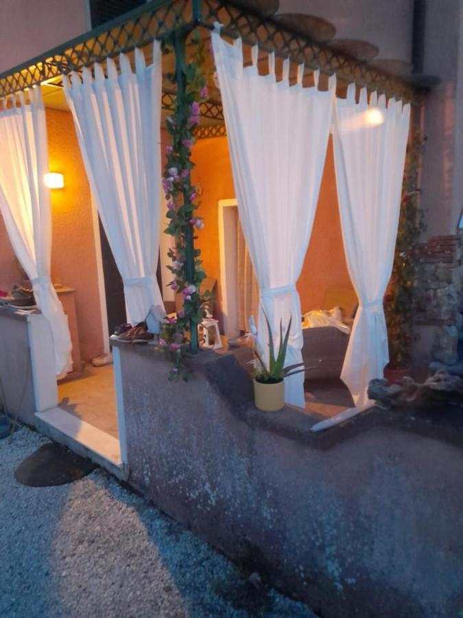 La Marinella Hotell Tonfano Exteriör bild